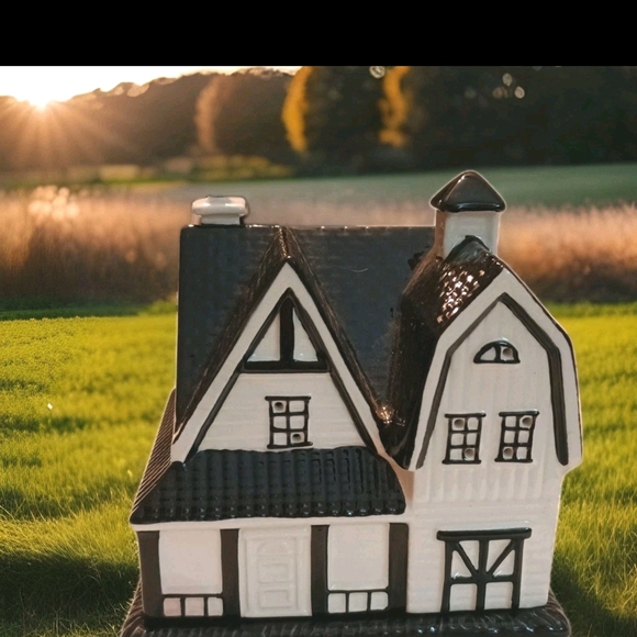 Red Shed Other - Wax Warmer Country Farmhouse Black/White Electric Intertek